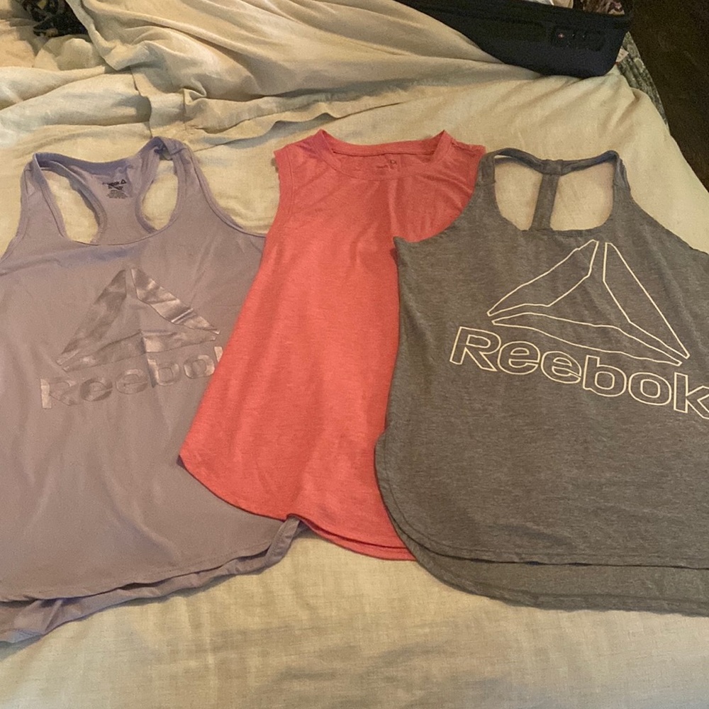Reebok & Gap Tank Bundle - size small
